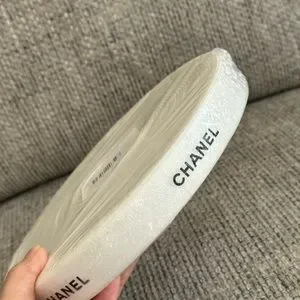 1.5㎝幅CHANELホワイトリボン1ロール100m CHANEL | Accessories | New With Seal Authentic Chanel White